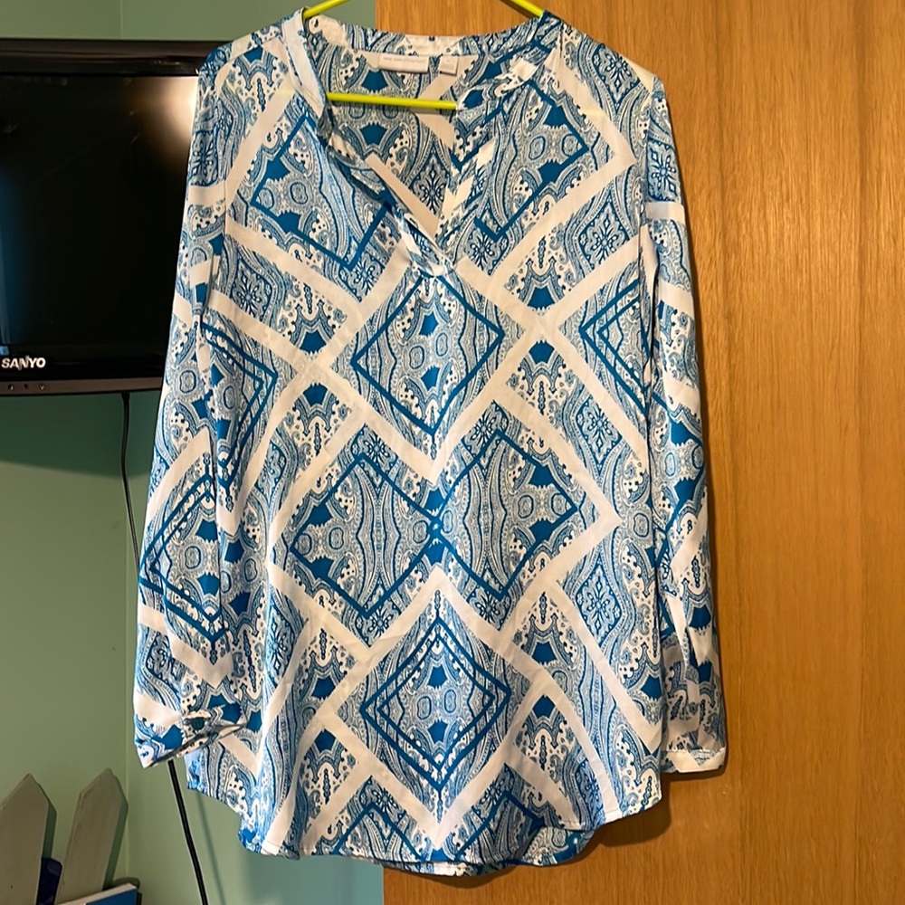 Silky feel tunic, gorgeous blue on white.